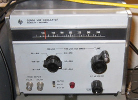 signal_generators:3200b.jpg