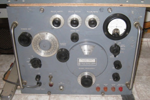 signal_generators:616a.jpg